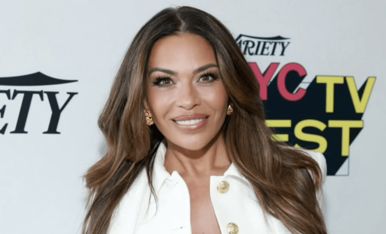 La star de Rhonj Dolores Catania révèle qu'elle était arnaquée à 50 000 $ après que la styliste s'est enfuie avec son argent