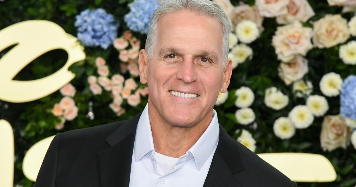 Mel Owens Net Vorth 2025: Combien d'argent gagne-t-il?