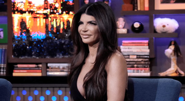 Teresa Giudice affirme que Rhonj Cast complote pour la glacer alors que les caméras se déroulent sur la nouvelle saison!