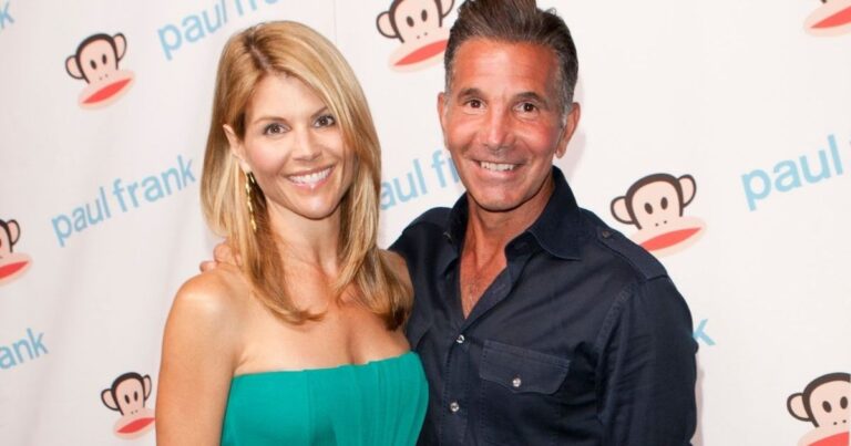 Lori Loughlin a interrogé les strip-teaseuses à propos de son mari – Source
