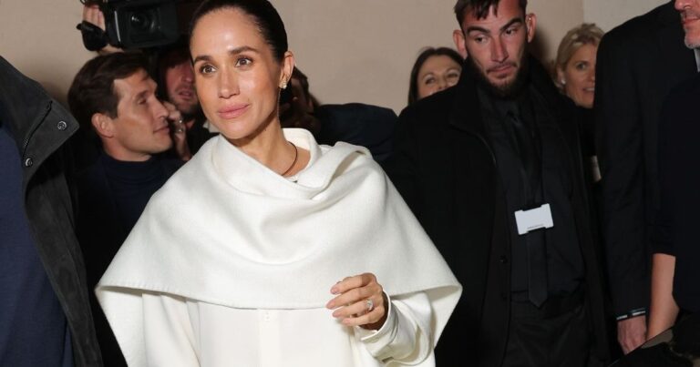 Meghan Markle devient l'une des invitées les mieux payées de Balenciaga, selon des sources