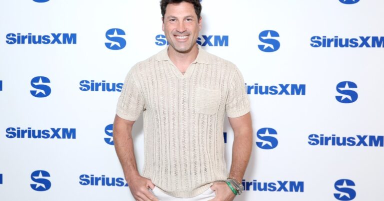 Maksim Chmerkovskiy présente ses excuses à Jan Ravnik après les commentaires du DWTS : « Enterrez la hache de guerre »