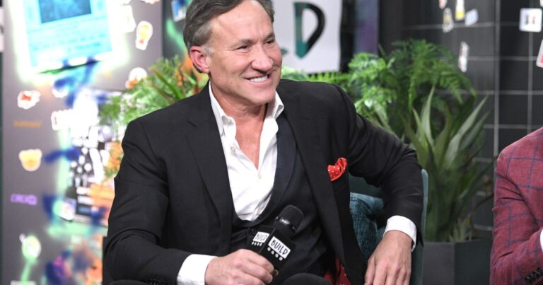 Terry Dubrow du RHOC « étrangement attiré » par Joe Gorga de RHONJ