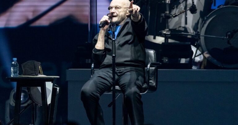 La santé de Phil Collins : qu'a-t-il et comment va-t-il ? (janvier 2026)