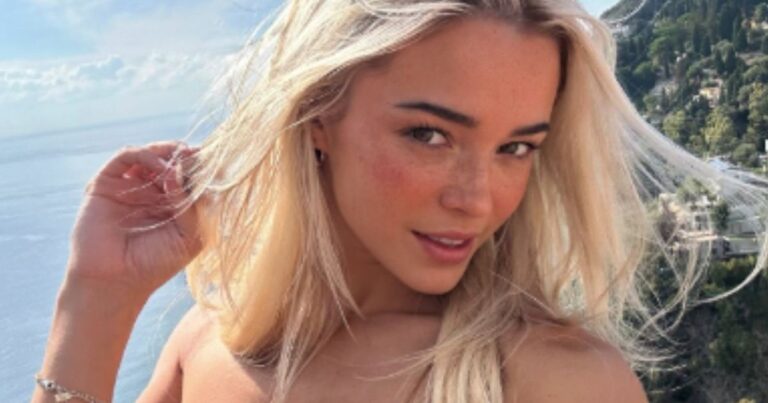 Les photos emblématiques du bikini split et des photos effrontées de Livvy Dunne font un dump de fin d'année