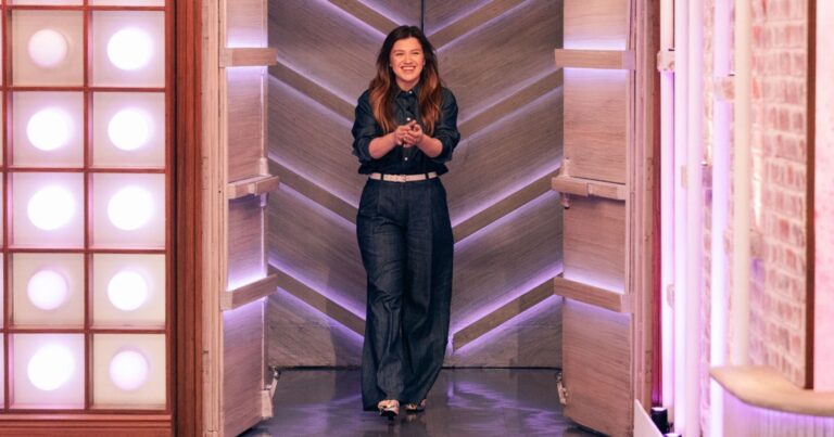 Kelly Clarkson parle de la fin du Kelly Clarkson Show : « Je pense que tout le monde… »