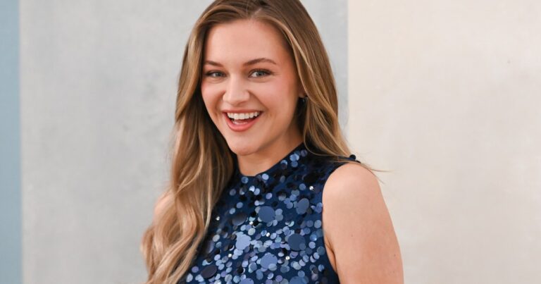 Kelsea Ballerini a publié ce message révélateur après la séparation de Chase Stokes