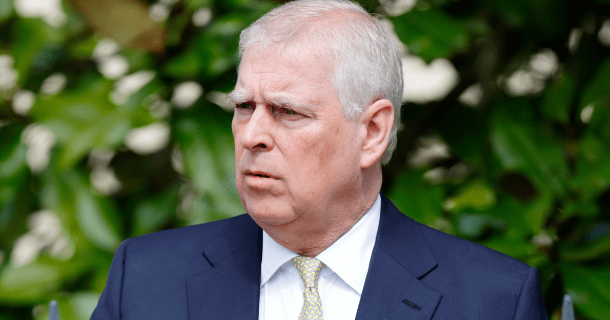 Les camions de déménagement de l'ex-Prince Andrew font face à un barrage routier hilarant - Rapport