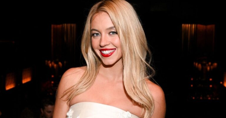 Sydney Sweeney n'a pas besoin d'un homme, juste de câlins – alors elle a fait ça