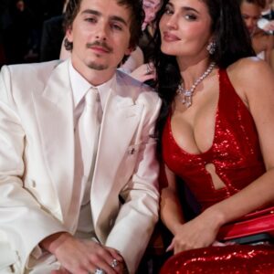 Timothée Chalamet accuse le « Cirque Kardashian » d'être responsable de la perte des Oscars