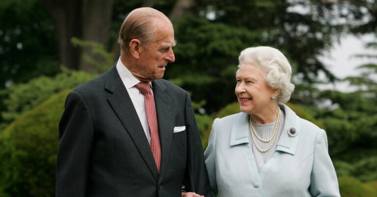 Le rapport sur le « divorce » de la reine Elizabeth stupéfie les royalistes