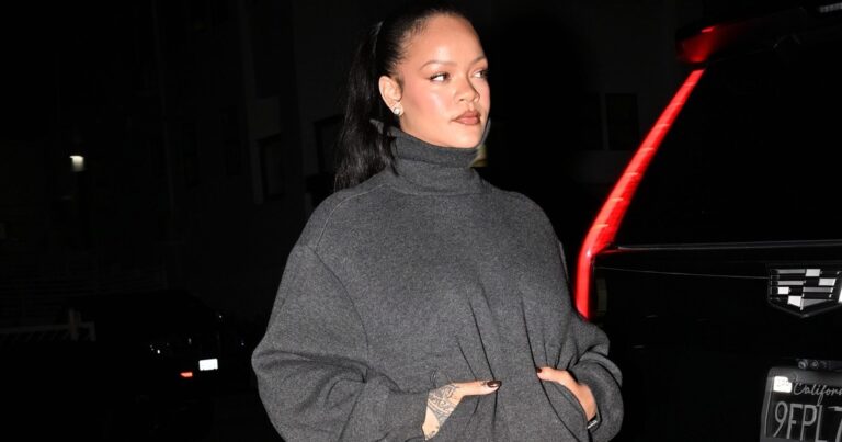 La collection de lingerie audacieuse de Rihanna est si intense que les fans ne peuvent s'empêcher de dire « Hot Hot »