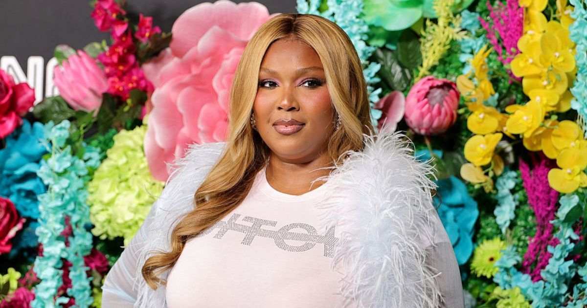 Lizzo surprend ses fans en partageant des faits amusants sur son nom Instagram