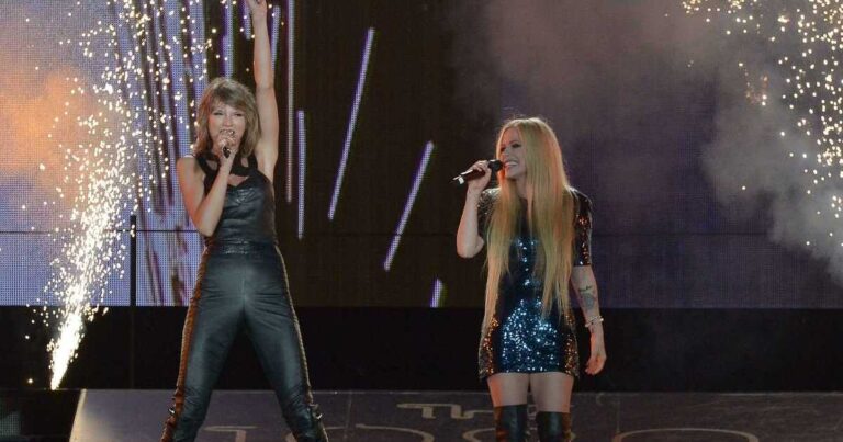 Avril Lavigne a quitté le mariage de Taylor Swift avec un sac à main de luxe — Source
