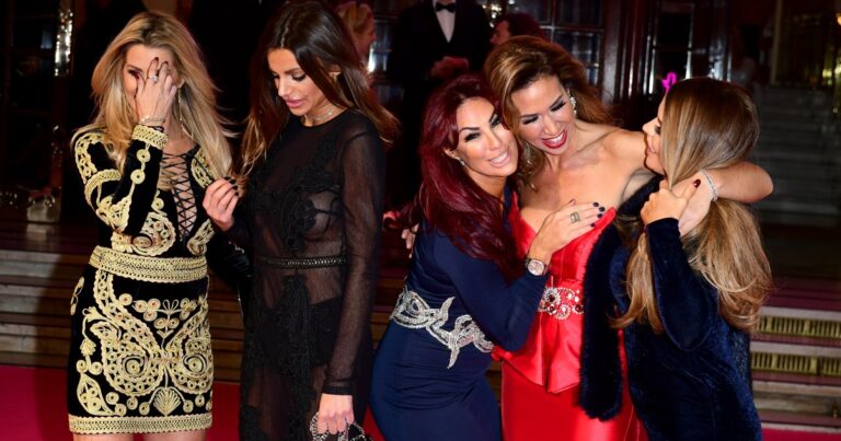 La star de Real Housewives se bat pour la vie après une opération chirurgicale bâclée