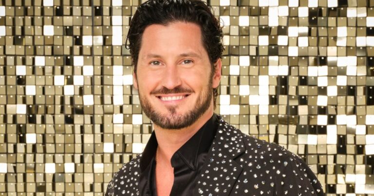 Val Chmerkovskiy remet en question l'attitude d'AJ Pritchard