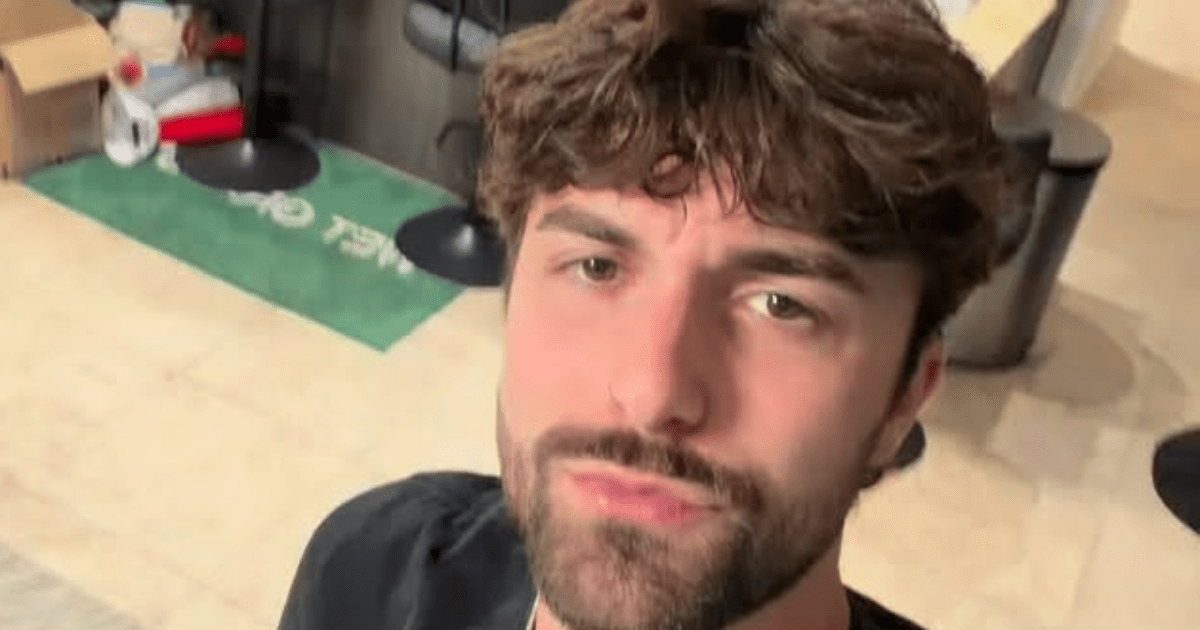 Zac Woodworth partage son histoire sur un lit d'hôpital sur Instagram