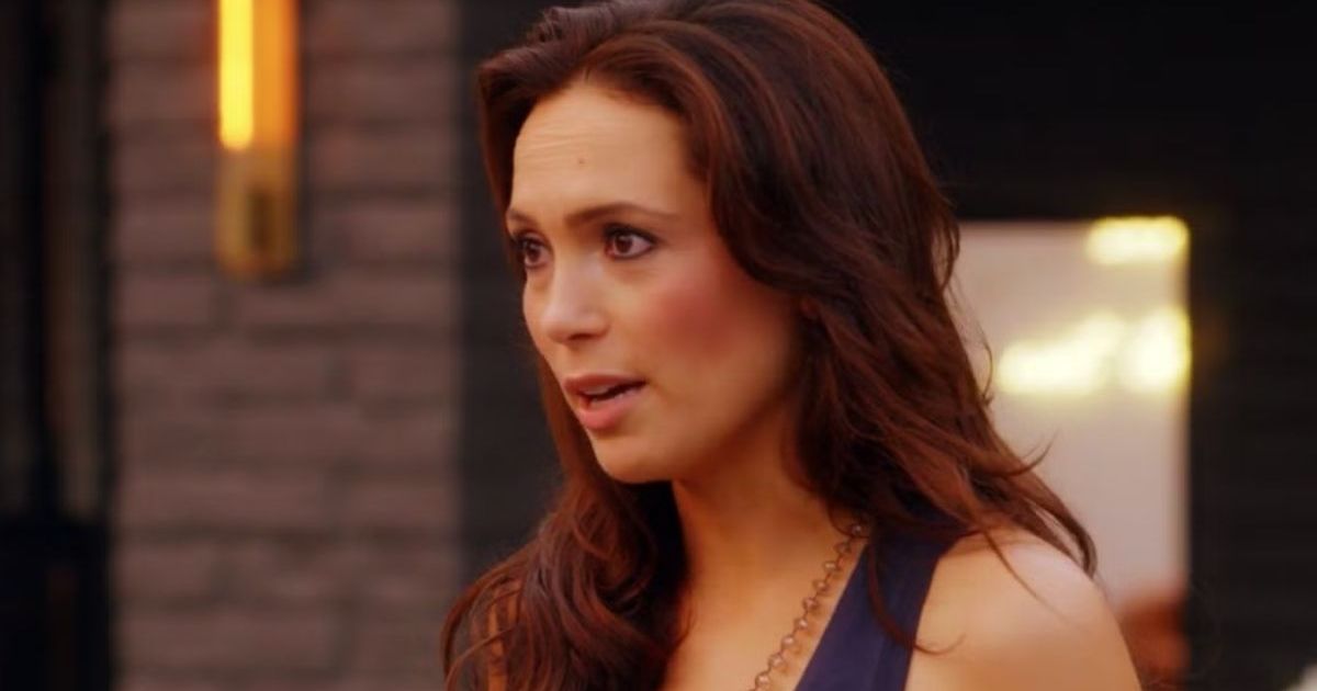 Davina Potratz dénonce la vente du personnage hors caméra à deux faces de sa co-star de Sunset