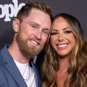 La demande WWHL de Luke Broderick laisse Kristen Doute en larmes