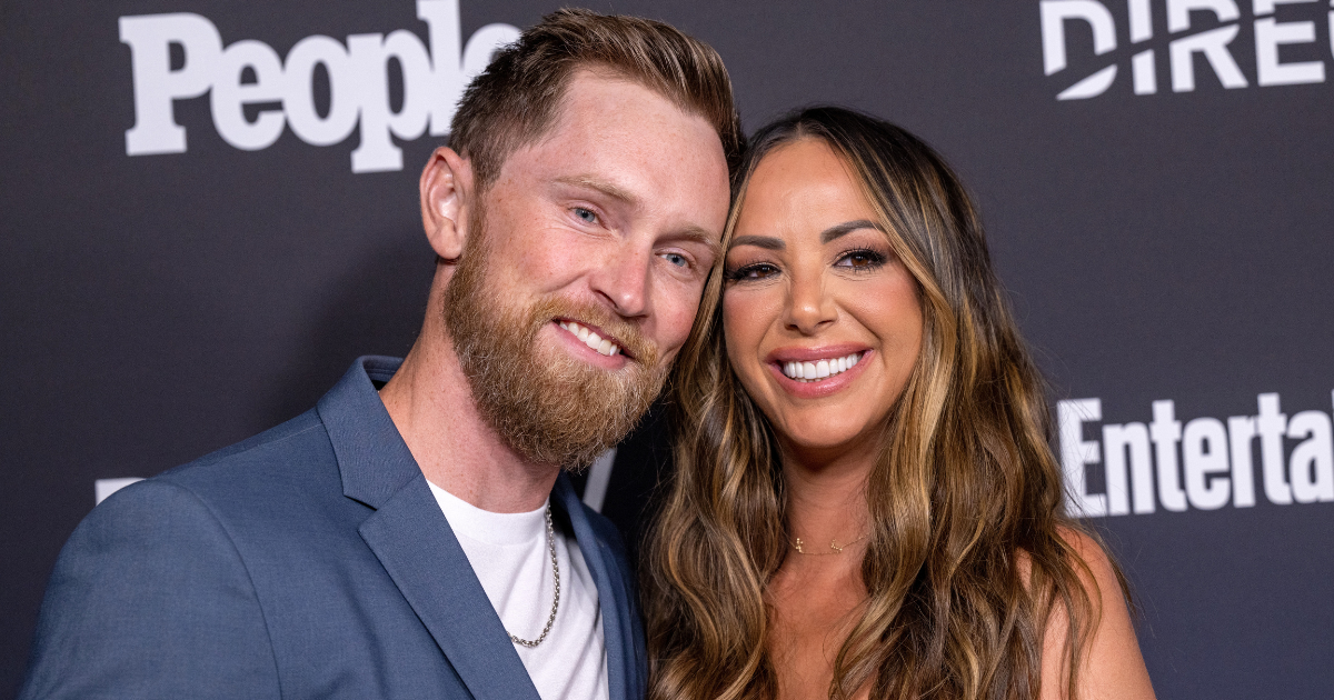 La demande WWHL de Luke Broderick laisse Kristen Doute en larmes