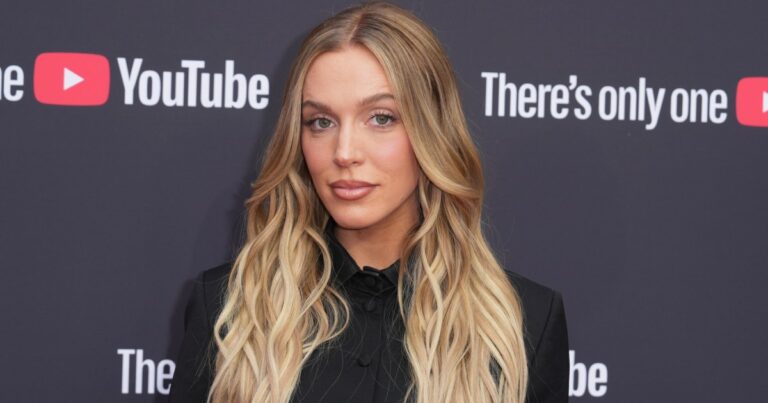 Love Overboard Sank : qu'est-ce qui n'a pas fonctionné avec le pari de télé-réalité d'Alex Cooper