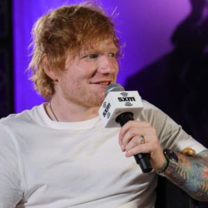 L'excuse apolitique d'Ed Sheeran est un mensonge : ses propres actions le prouvent