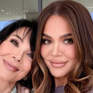 La campagne Fabletics de Khloe Kardashian reçoit un amour supplémentaire de la part de maman Kris Jenner