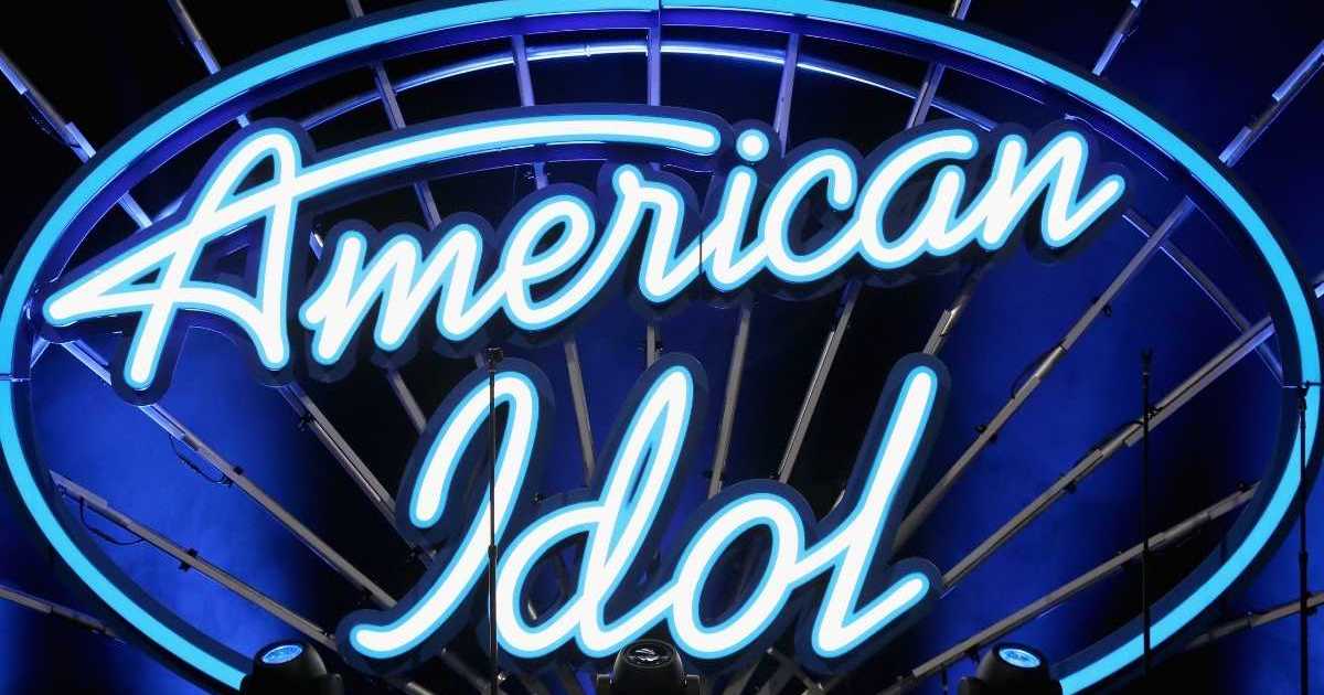 La double vie présumée d'un ancien d'American Idol s'écrase devant le tribunal