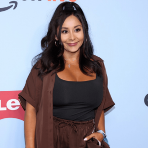 La star de «Jersey Shore» ferme la porte à un cauchemar de santé de sept mois
