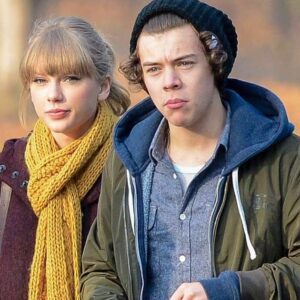 Les 5 mots de Harry Styles pour le mariage MSG de Taylor Swift et Travis Kelce font sensation