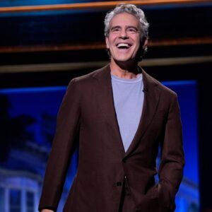 Même Andy Cohen remet en question les priorités de Bravo alors que RHOM est dans les limbes