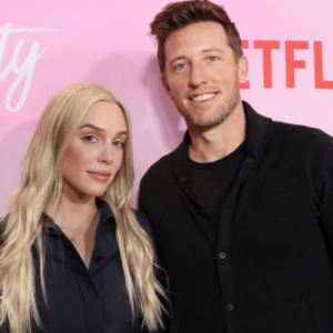 Alex Cooper a un nouvel homme dans sa vie – et il est petit