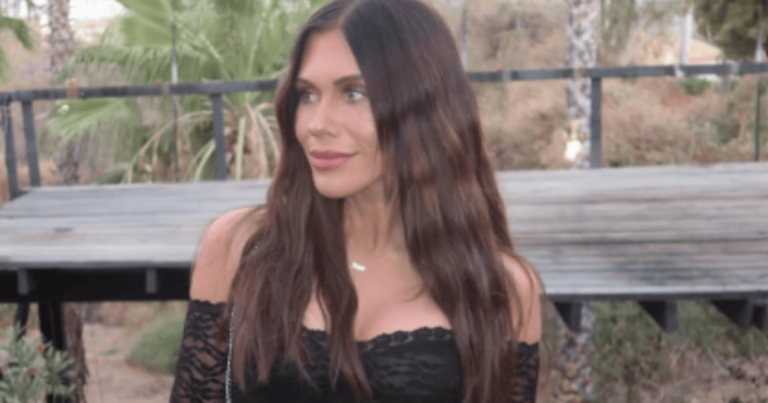 Jessi Draper dirige un rituel de sang au mariage de sa sœur