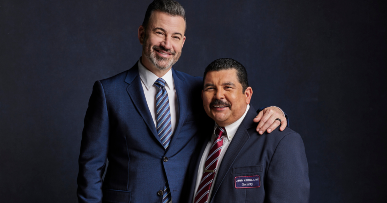Jimmy Kimmel trouve une lueur d'espoir dans l'élimination du DWTS de Guillermo Rodriguez